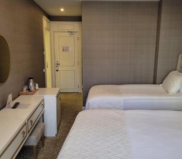 Osmanbey Hotel | Mr Beyaz Hotel Sisli Istanbul