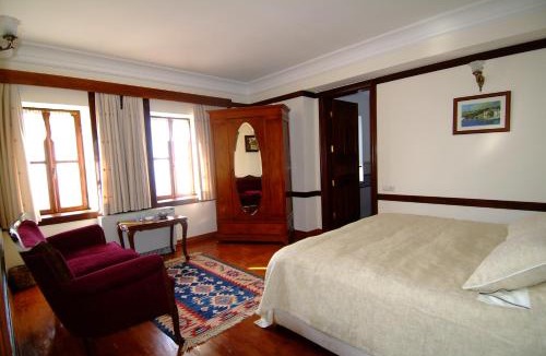 Altinoluk Hotel | Altın Çeşmeli Konak
