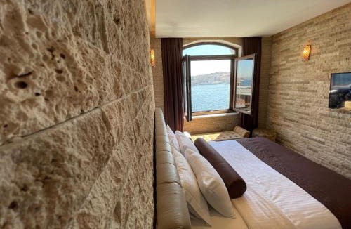 Karakoy Hotel | Weingart Seaside Hotel