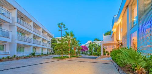 Dagbelen Hotel | Bendis Beach Hotel