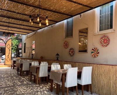 Side Hotel | MoY-Side