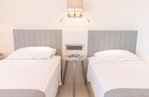 Altınyunus Mahallesi Hotel | Arinnanda Hotel Cesme