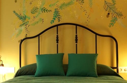 Rasimpasa Hotel | Tilas - Rooms in 19th Century Wooden Townhouse,Kadikoy