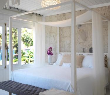 Bozburun Hotel | Sabrinas Haus - Adult Only +14