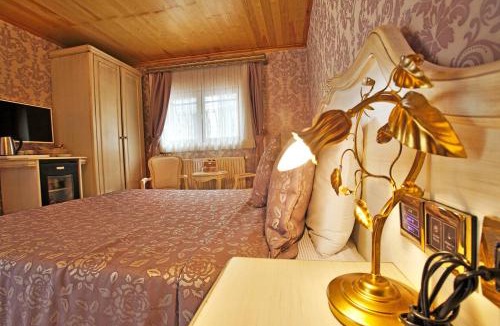 Adalar Hotel | Ada Palas Buyukada