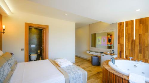 Eski Lara Hotel | Green Beyza Suites