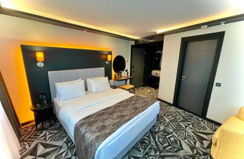 Karakoy Hotel | Weingart Istanbul