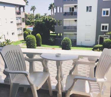 Side Hotel | Conny's Hotel (Adult Only) +18