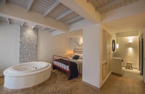 Fethiye City Center Hotel | Yacht Boheme Hotel-Boutique Class - Adults Only