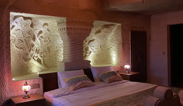Mesken Cave Suites
