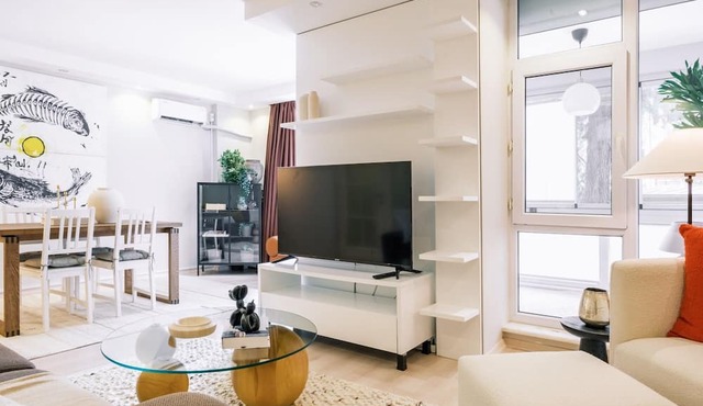 Stylish Retreat, 10 Min to Bebek Beach in Istanbul