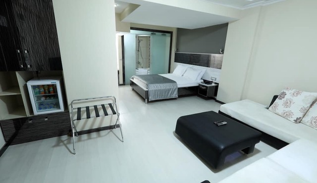 HALLEY OTEL in Denizli