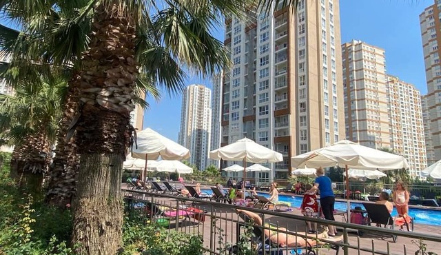 family friendly house with pool in istanbul