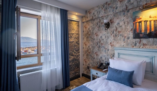 Assos Troy Port Hotel