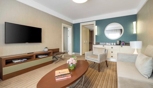Ramada Plaza by Wyndham Istanbul Tekstilkent