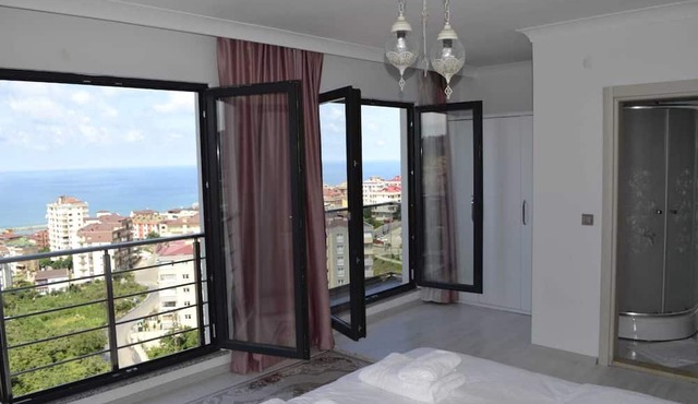 Shahin Golden Hotel