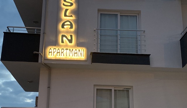 Aslan Apartments