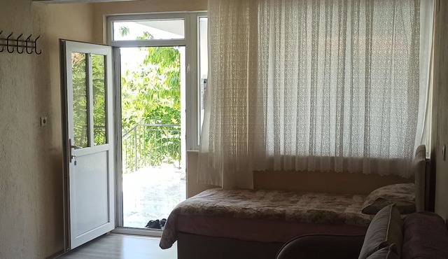Salda Gölü Kumsalda Apart Pansiyon