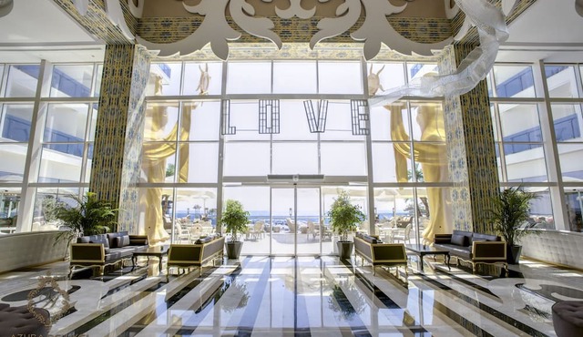 Azura Deluxe Resort & Spa Avsallar in Alanya