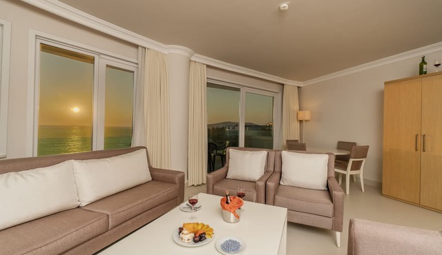 Dragut Point South Hotel