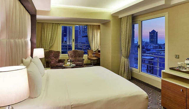Doubletree By Hilton Hotel Izmir - Alsancak in Izmir