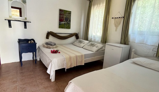 Tenedos Tatil Odaları