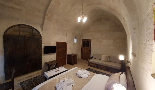 Armesos Cave Hotel