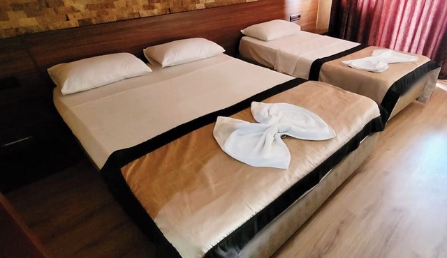 Hera City Hotel