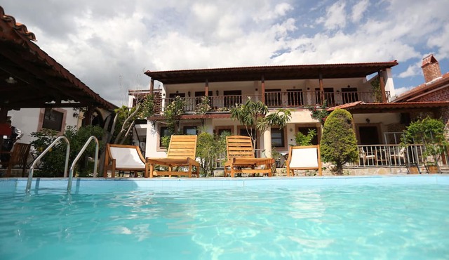 Akropolis Guest House