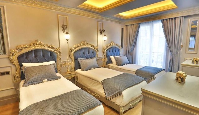Real King Suite Hotel in Yomra