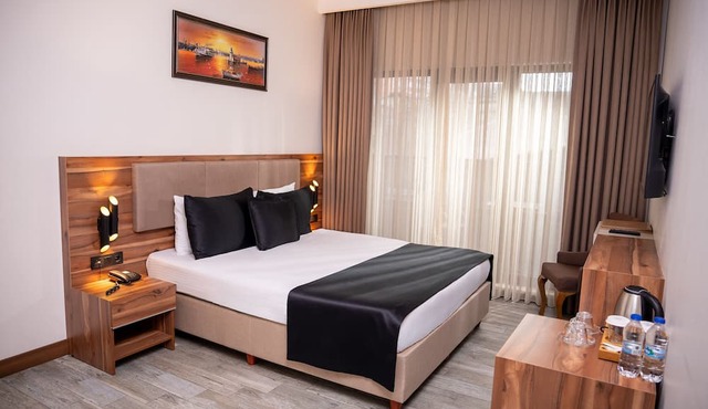 Mari Suites Hotel