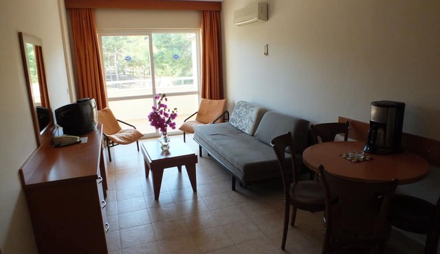 Tuntas Family Suites Kusadasi
