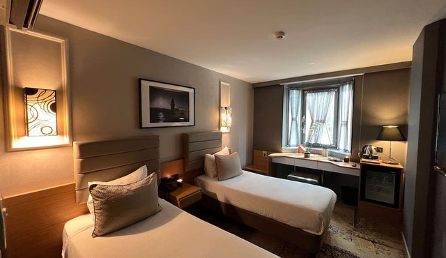 All Seasons Hotel