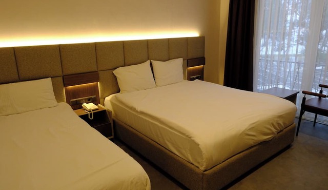 Limnades Hotel