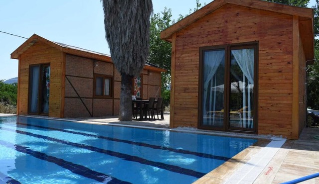 Otantik Tas Ev in Ortaca
