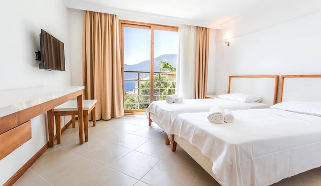 Medimar Hotel (+12)