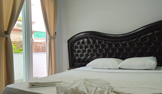 Moonlight Apart Hotel