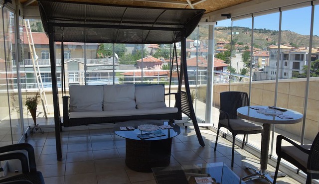 Yildirim Hotel