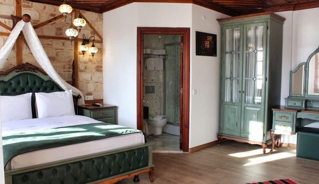 White Garden Hotel
