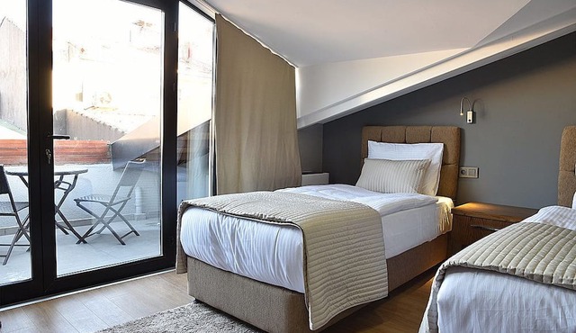 The Elegant Hotel