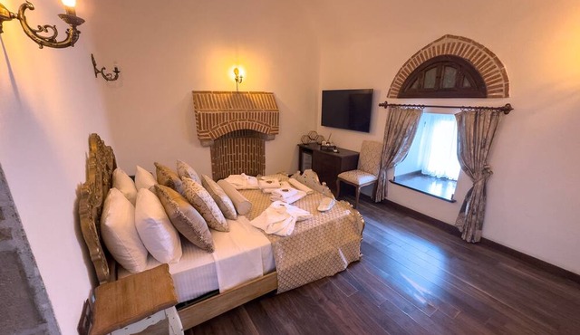 Kervansaray Antique Hotel in Çeşme