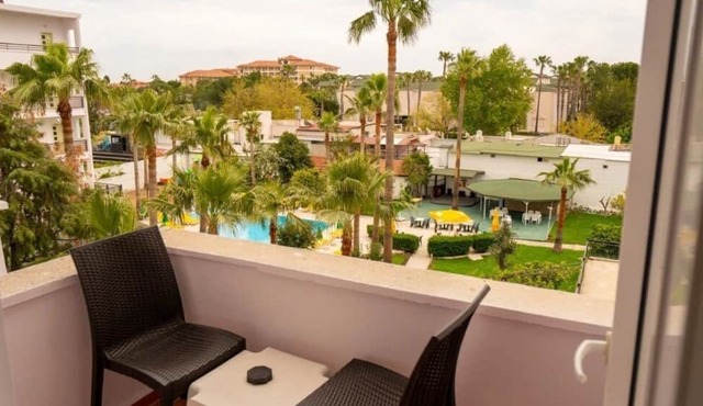 Malibu Garden Resort