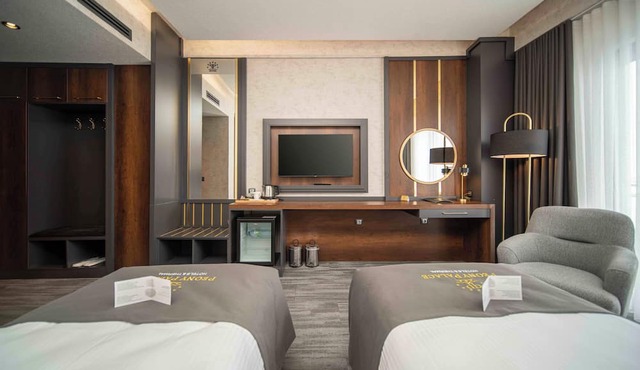 Peony Palace Hotel