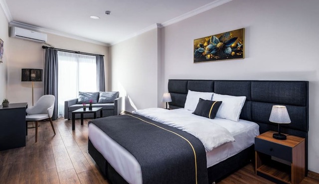 SH HOTEL
