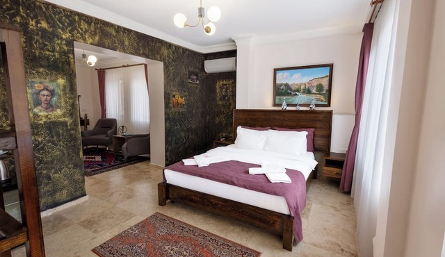 Yellow Stone Suites