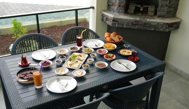 Villa Kent Termal Otel in Ihsaniye