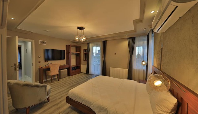 White Mansion