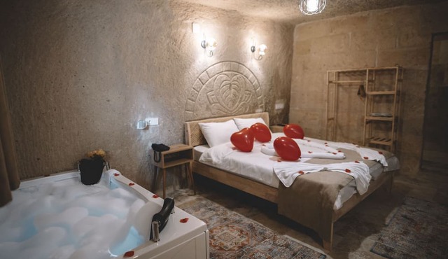 Daphne Cave Hotel