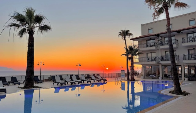 ALTAMARE HOTEL