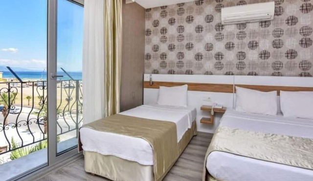 Acem Hotel in Ayvalik
